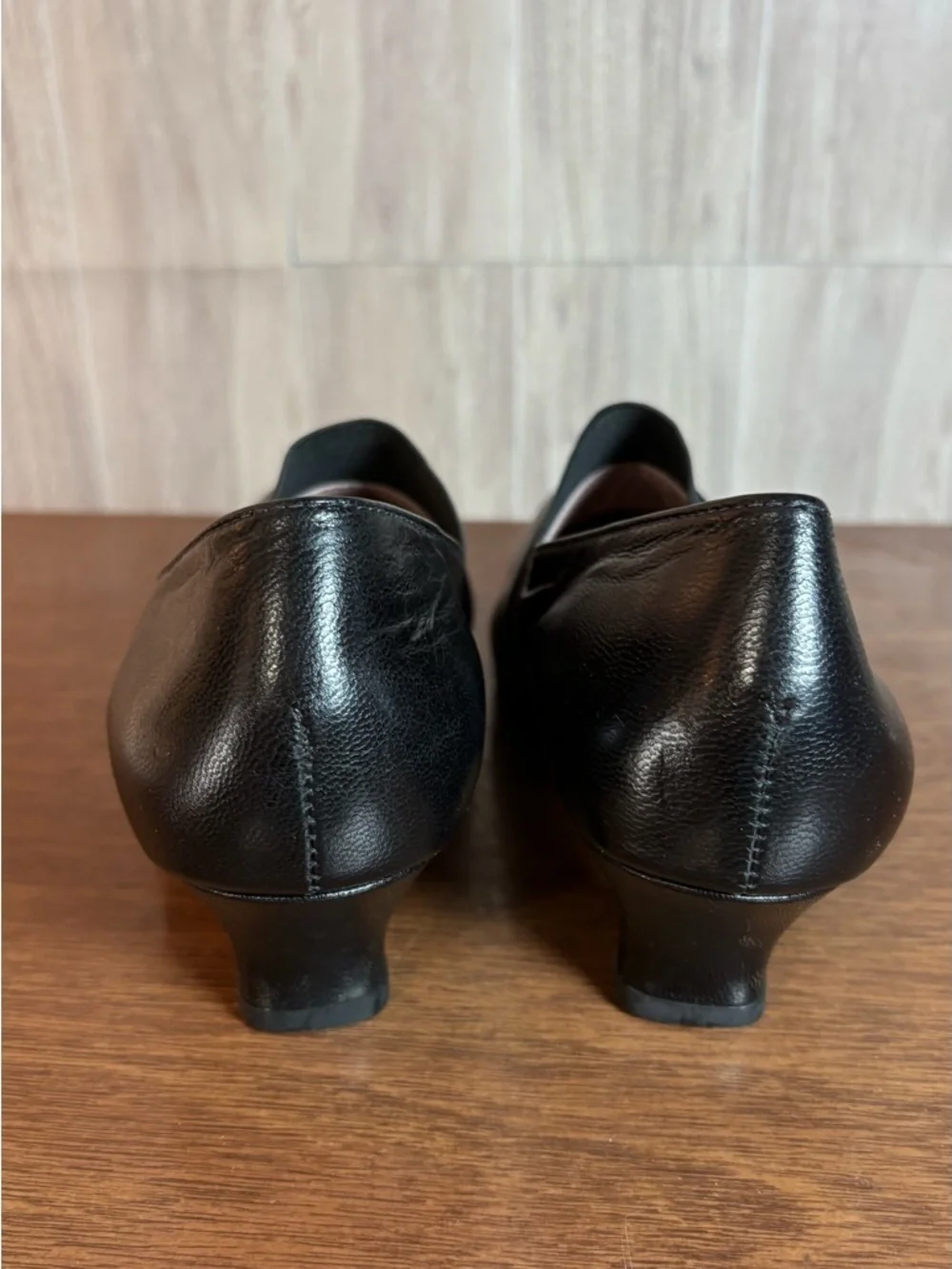 BeautiFeel Black Leather Slip-On Heeled Loafers with Elastic Panel
